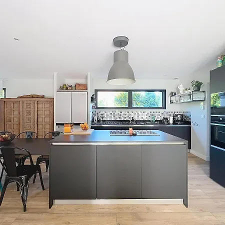 Villa 3392-villa Avec Piscine Privative Et Terrain De Pétanque *