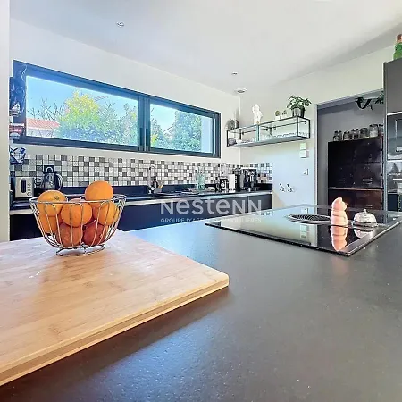 3392-villa Avec Piscine Privative Et Terrain De Pétanque Baho